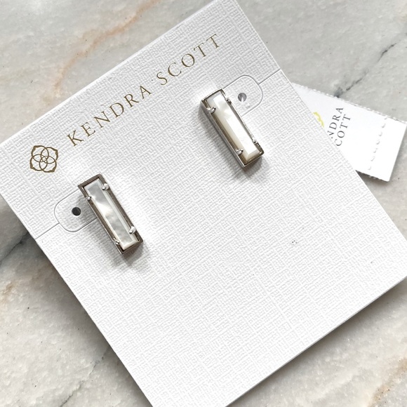 Kendra Scott Jewelry - NWT Kendra Scott Lady Earrings 🧜‍♀️